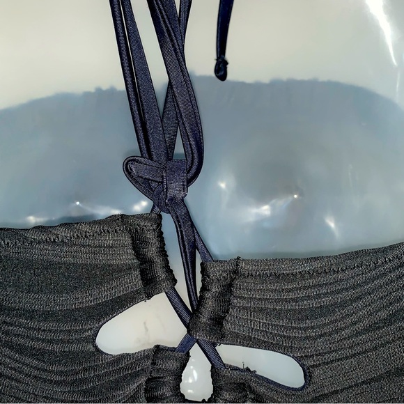 Women’s NWT’s Zaful Black Fitted strapless Crop Binkini Top - Picture 5 of 5